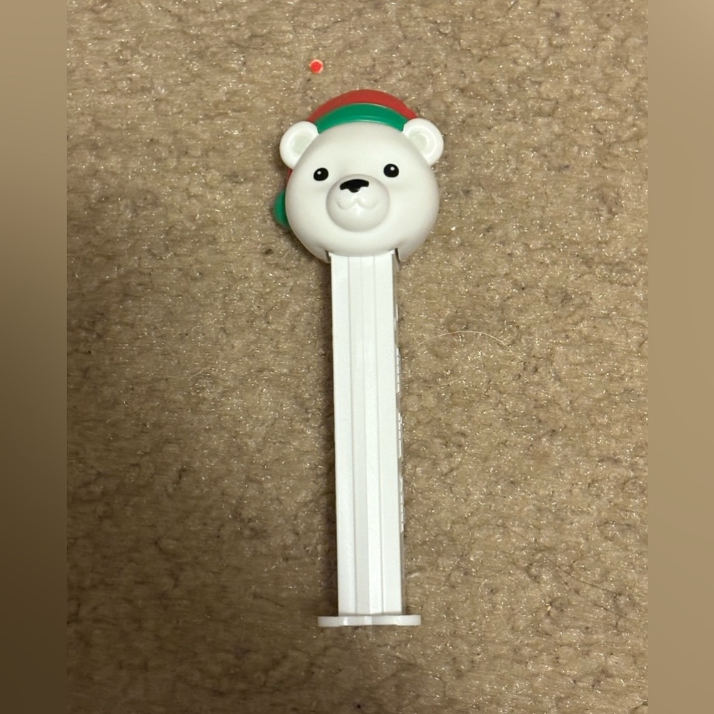 NWOT Polar bear PEZ dispenser